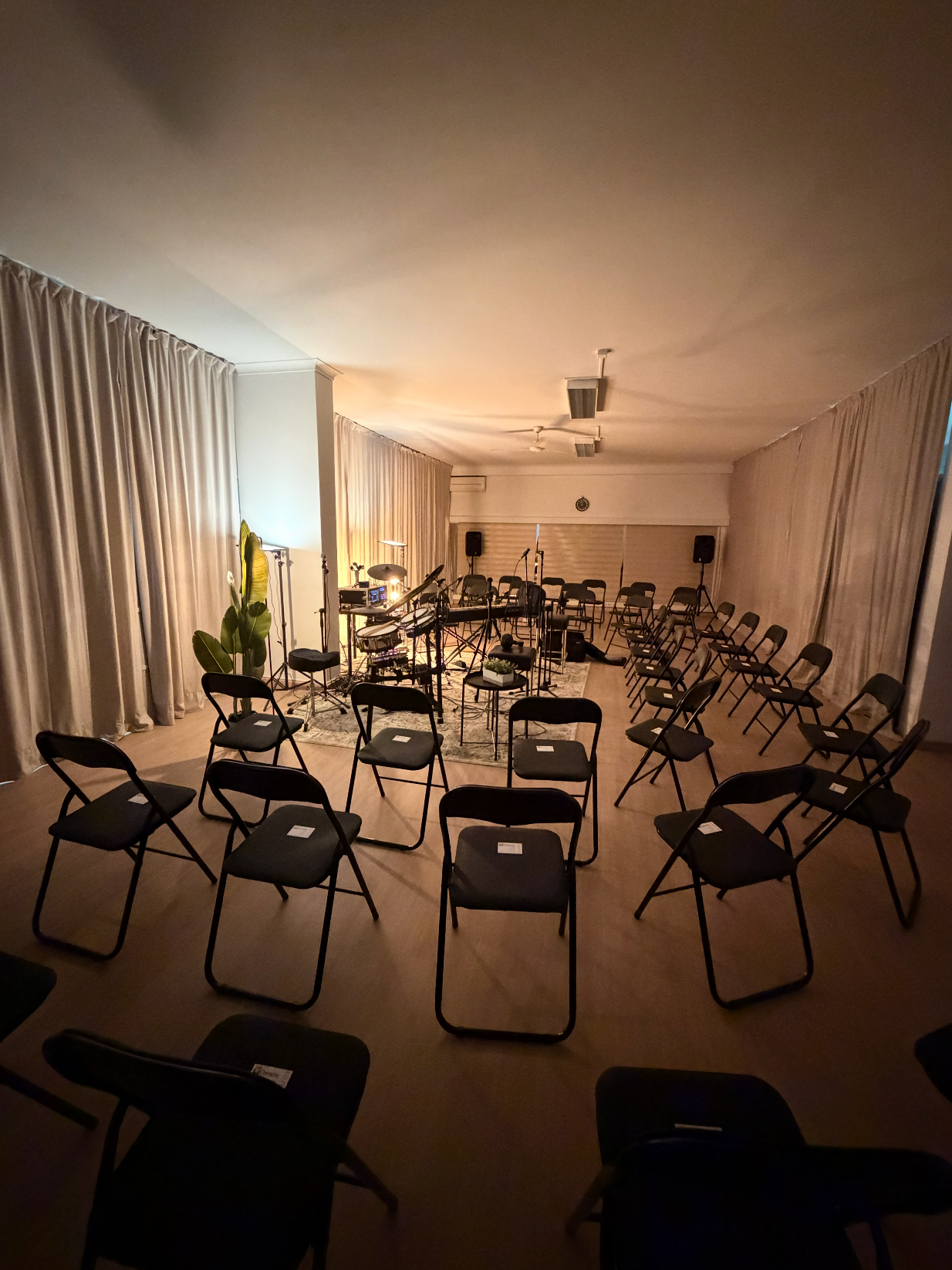 Sala do Melodia e Movimento preparada para uma sessão intimista
